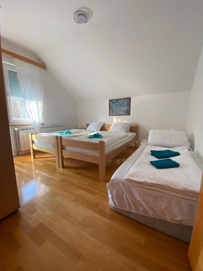 Villa Plitvice Oaza Mira à Smoljanac Extérieur photo