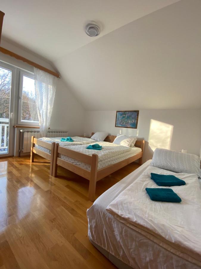 Villa Plitvice Oaza Mira à Smoljanac Extérieur photo