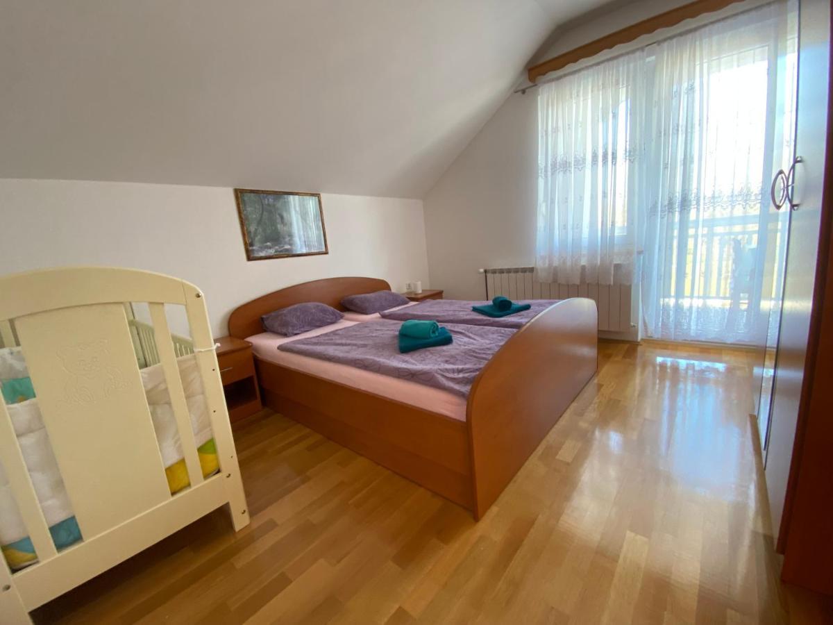 Villa Plitvice Oaza Mira à Smoljanac Extérieur photo